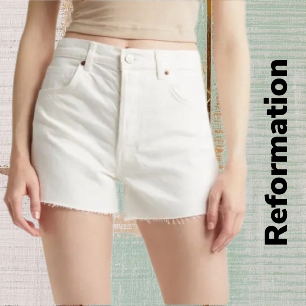 Reformation Jeans Charlie High Rise White Frayed Raw Hem Button Fly Shorts Sz 31